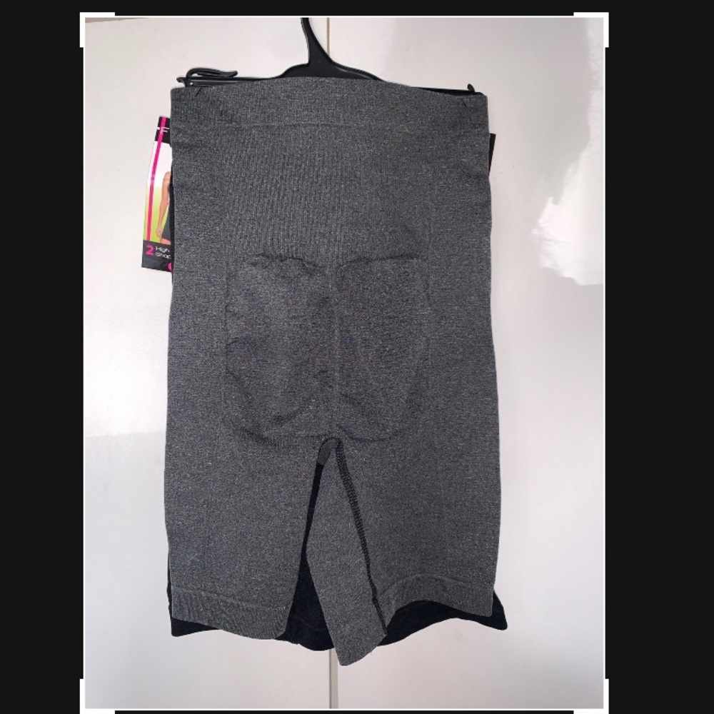 Two Waist slimmers - Picture 2 of 5